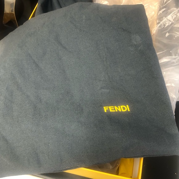 Fendi gorgeous pump - Picture 1 of 8